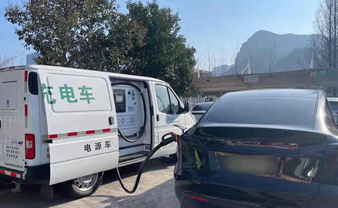 固镇汽车搭电